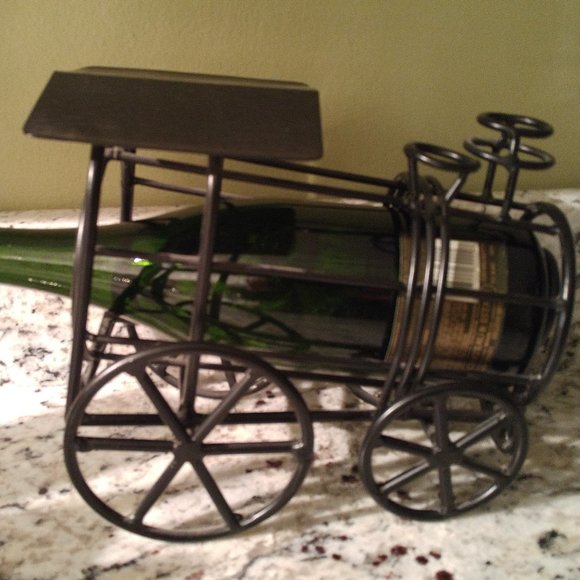 Single Bottle Wine Holder - Train Theme - Picture 2 of 3